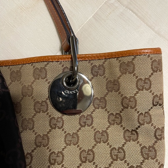 Gucci GG Canvas Eclipse Tote - Picture 4 of 6